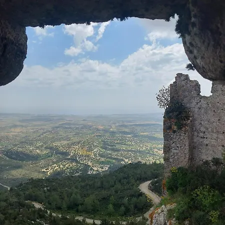 Exotic & Ξενοδοχείο