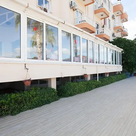Hotel Exotic & 3*